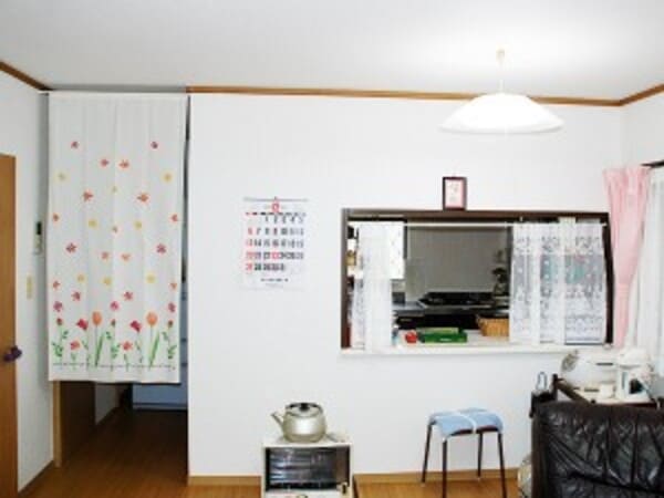 神奈川県横浜市_壁紙張り替え_施工後