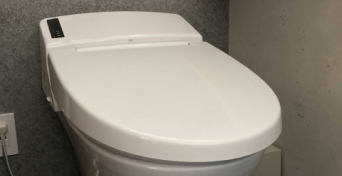 タンクレストイレ